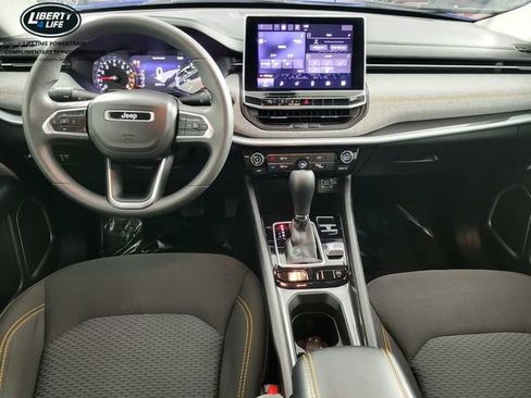 Used 2022 Jeep Compass Sport image 19