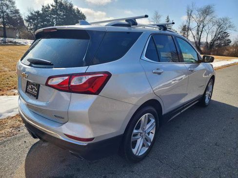 Used 2018 Chevrolet Equinox Premier FWD image 6