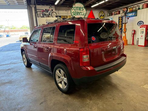 Used 2015 Jeep Patriot Latitude FWD image 5