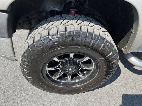 Used 2002 Chevrolet Silverado 2500 LT w/ Off-Road Skid Plate Pkg AWD/4WD image 30