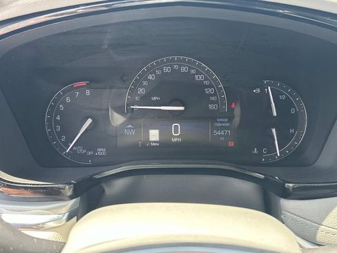Certified 2025 Cadillac XT5 Luxury FWD image 24