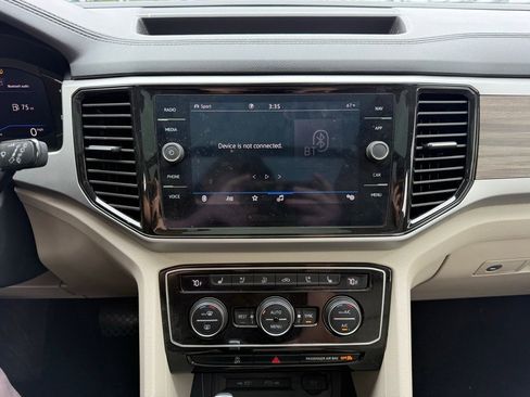 Used 2021 Volkswagen Atlas SEL Premium AWD/4WD image 17