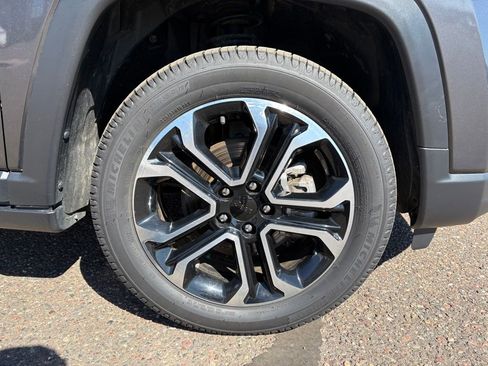 Used 2022 Jeep Compass Limited image 10