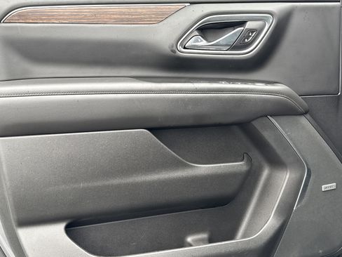 Used 2021 Chevrolet Tahoe High Country w/ Premium Package image 14