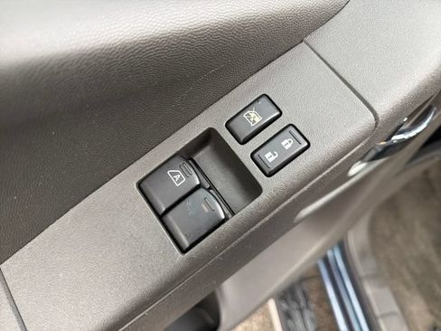 Used 2016 Nissan Frontier SV RWD image 16