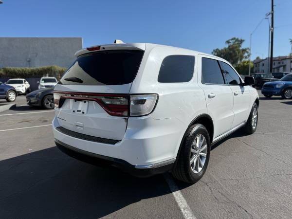 Used 2018 Dodge Durango SXT w/ 3rd Row Seating Group RWD image 3