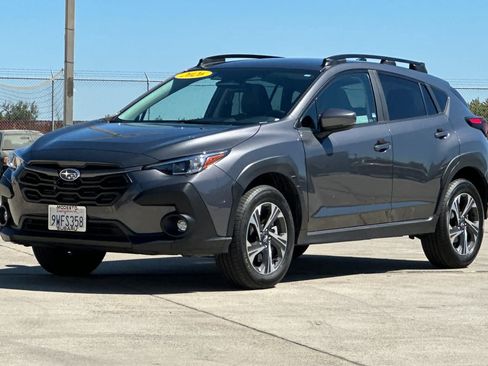 Used 2026 Subaru Crosstrek 2.5i Premium AWD/4WD image 7