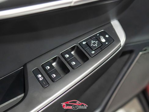 Used 2022 Kia EV6 Wind image 39