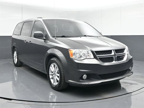 Used 2020 Dodge Grand Caravan SXT image 1