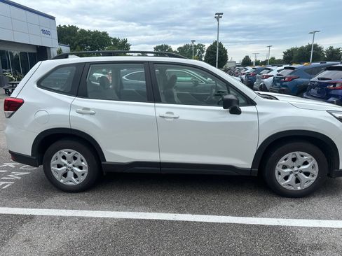 Used 2021 Subaru Forester AWD/4WD image 7