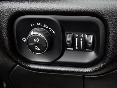 Used 2023 RAM 2500 Laramie AWD/4WD image 28