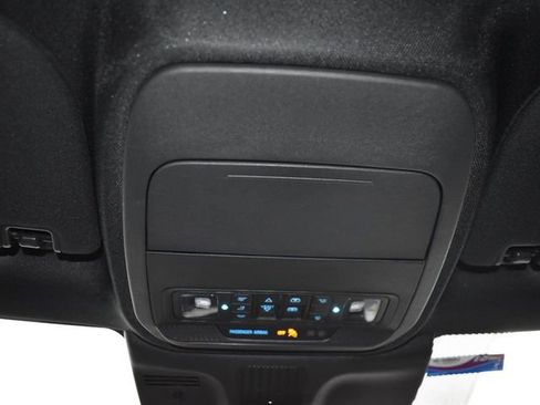 Used 2025 Ford Expedition Platinum w/ Stealth Performance Package image 30