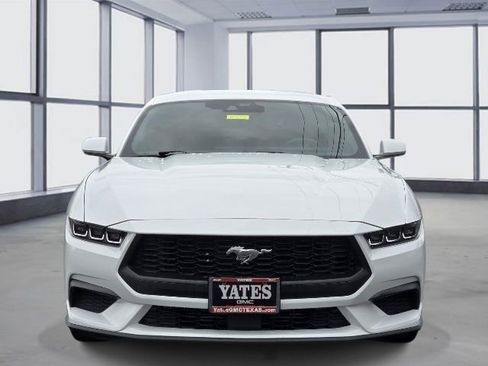 Used 2024 Ford Mustang Premium image 2