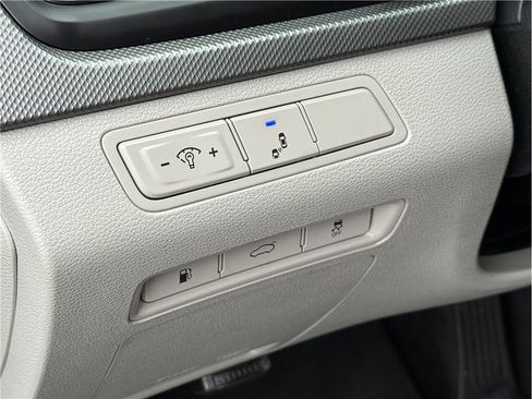 Used 2018 Hyundai Sonata SE image 19