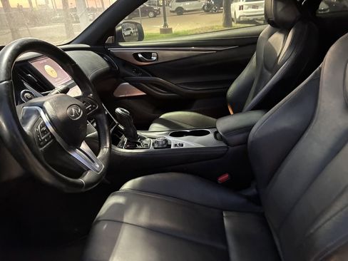 Used 2017 INFINITI Q60 w/ Premium Package image 12