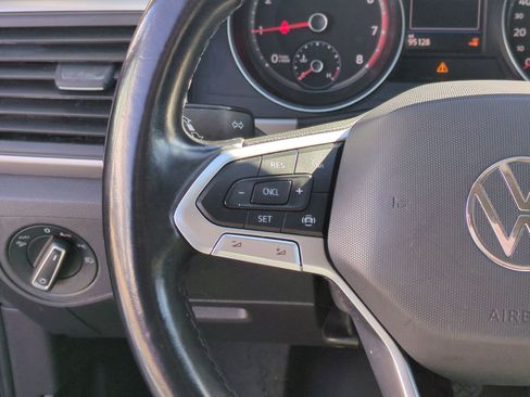 Used 2021 Volkswagen Atlas SE image 19