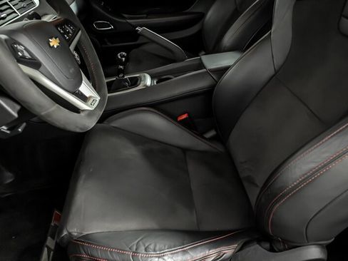 Used 2014 Chevrolet Camaro ZL1 RWD image 16