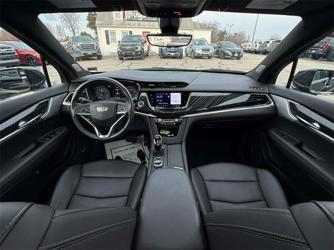 Used 2024 Cadillac XT6 Premium Luxury w/ Technology Package image 24
