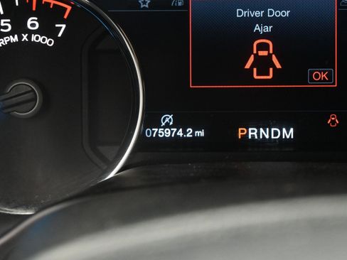 Used 2019 Ford F150 Lariat w/ Equipment Group 502A Luxury AWD/4WD image 21