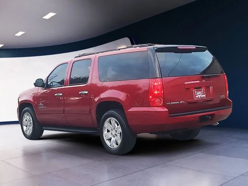 Used 2014 GMC Yukon XL SLT w/ Texas Edition image 3