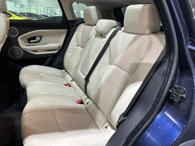 Used 2017 Land Rover Range Rover Evoque HSE AWD/4WD image 6