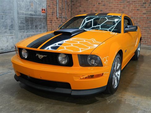 Used 2008 Ford Mustang GT Premium RWD image 5