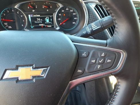 Used 2018 Chevrolet Malibu LT image 11