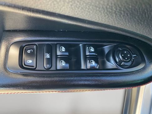 Used 2019 Jeep Compass Trailhawk image 17