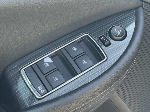 Used 2019 Chevrolet Impala LT FWD image 15