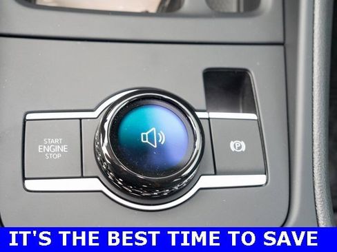 New 2025 Volkswagen Tiguan SE image 21