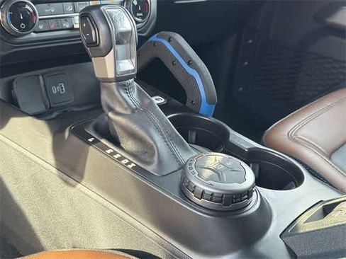 Used 2022 Ford Bronco Outer Banks image 25