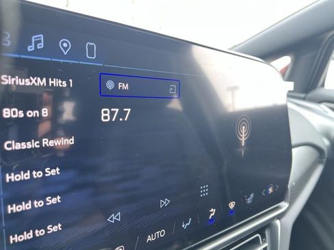 New 2026 Chevrolet Equinox EV LT image 13