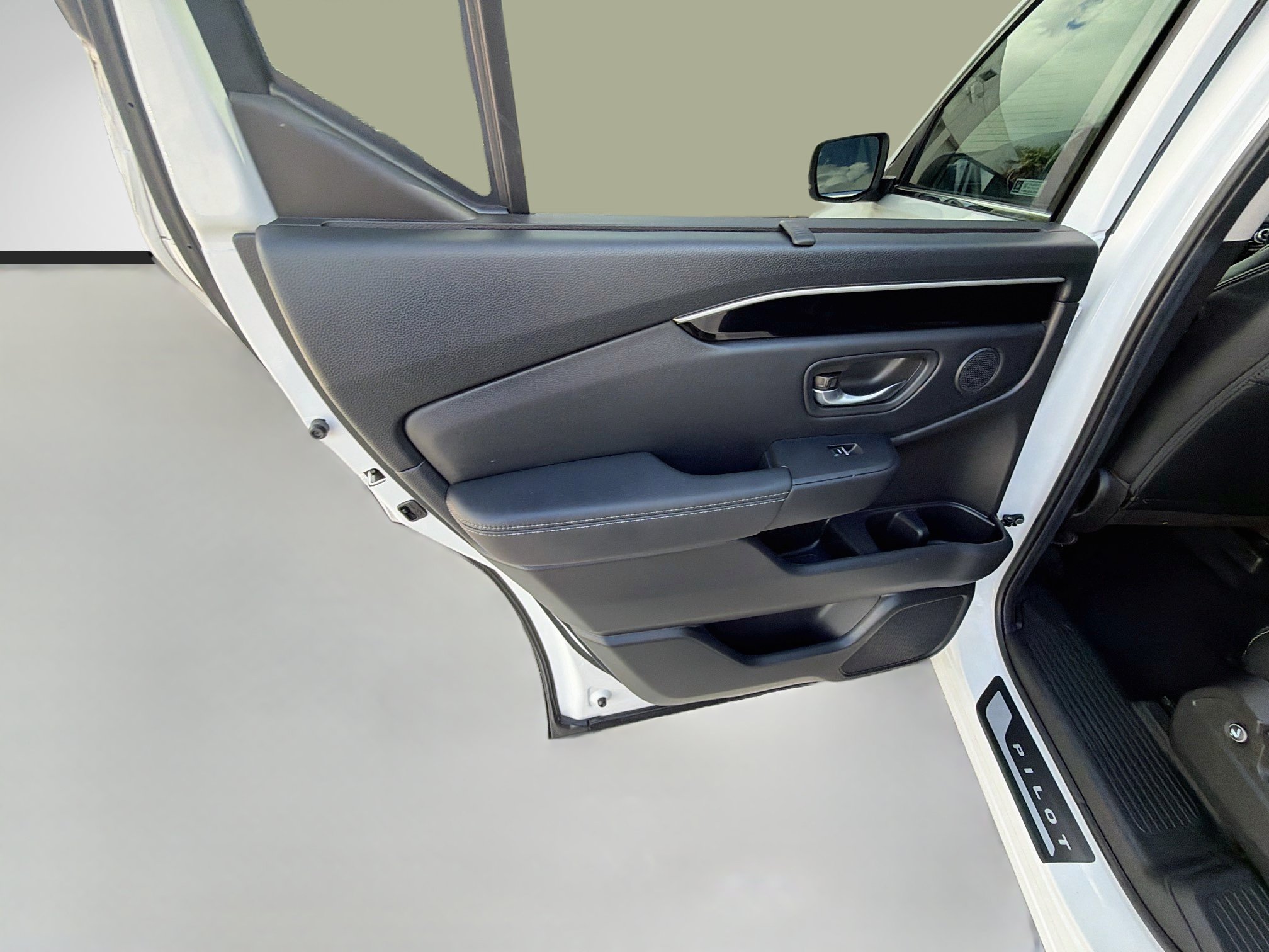 Used 2024 Honda Pilot EX-L image 26