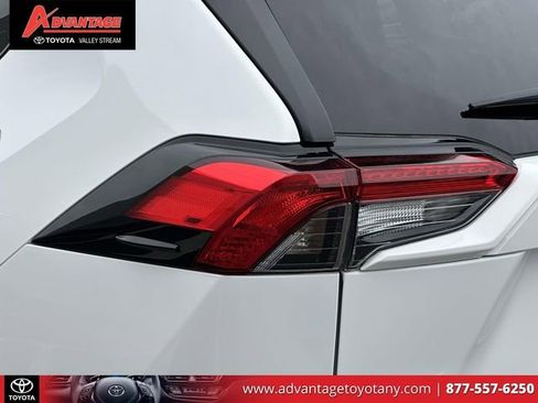 Used 2025 Toyota RAV4 LE FWD image 14