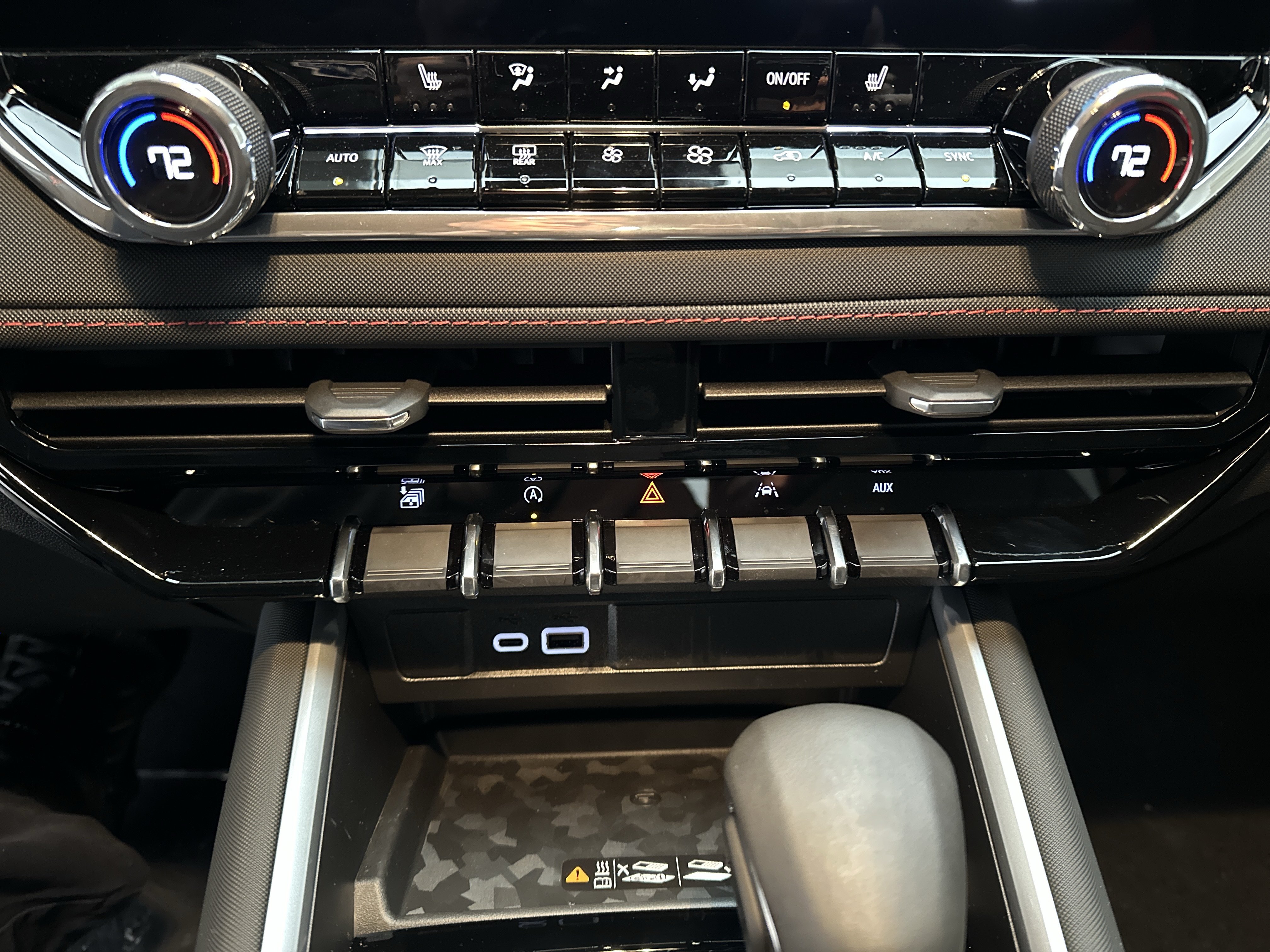 New 2026 Chevrolet Colorado Z71 w/ Midnight Edition AWD/4WD image 36