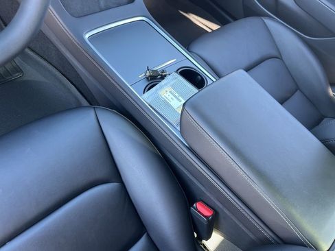 Used 2022 Tesla Model 3 Long Range image 19