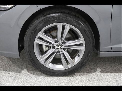 Certified 2023 Volkswagen Jetta SE FWD image 20