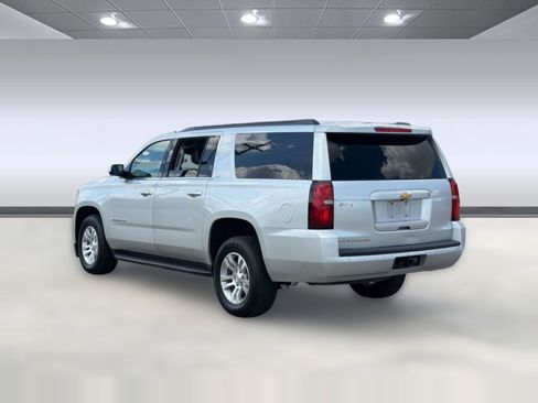 Used 2019 Chevrolet Suburban LT AWD/4WD image 3
