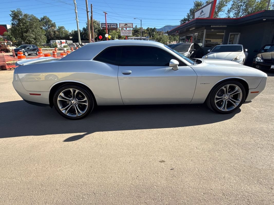 Used 2020 Dodge Challenger R/T RWD image 8