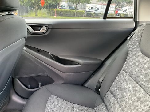 Used 2019 Hyundai Ioniq Blue FWD image 15