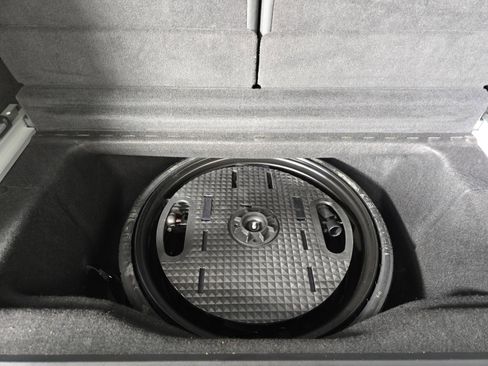 Used 2022 Rivian R1S Launch Edition image 26