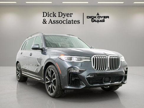 Used 2021 BMW X7 xDrive40i w/ M Sport Package AWD/4WD image 1