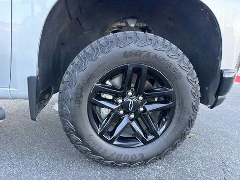 Used 2021 Chevrolet Silverado 1500 LT Trail Boss w/ Bed Protection Package AWD/4WD image 37