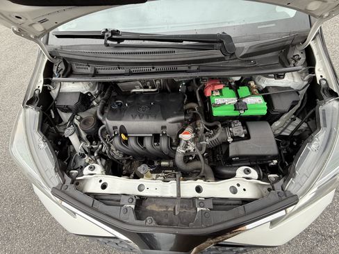 Used 2016 Toyota Yaris SE image 21