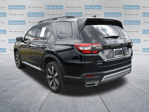 Used 2025 Honda Pilot Elite image 7