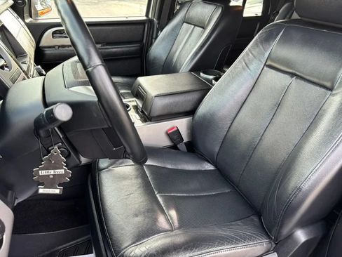 Used 2017 Ford Expedition Limited AWD/4WD image 11