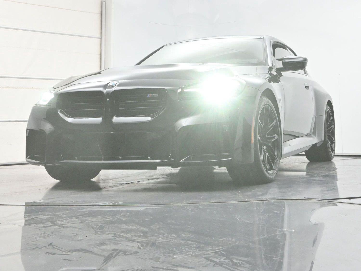 Used 2025 BMW M2 w/ Lighting Package RWD image 31