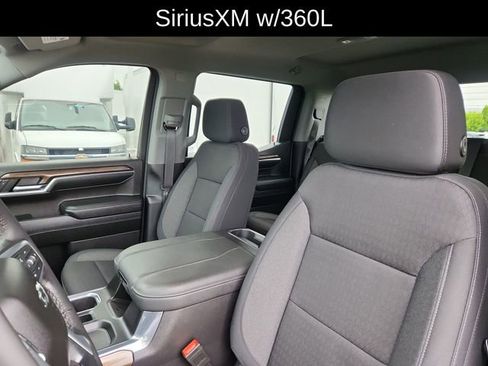 Used 2024 Chevrolet Silverado 1500 LT Trail Boss w/ LPO, Dark Essentials Package AWD/4WD image 23