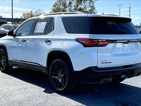 Certified 2023 Chevrolet Traverse Premier w/ Redline Edition FWD image 3