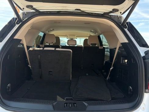 Used 2023 Ford Explorer XLT w/ Equipment Group 202A image 27